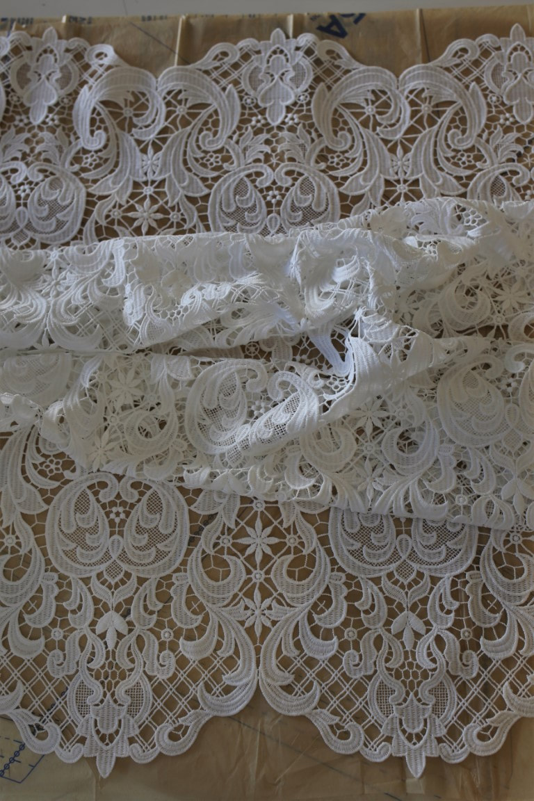 Guipure Lace - White Modern 020221